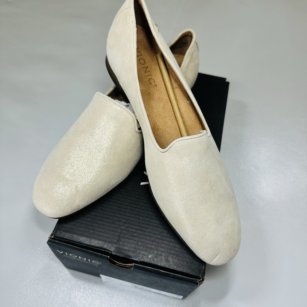 Vionic Willa II Loafers Women 8.5 Gold Metallic Leather Comfort Flats NEW in Box
